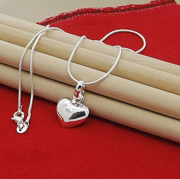 925 Silver Stirling Small Solid Heart Necklace. - Picture 2 of 3